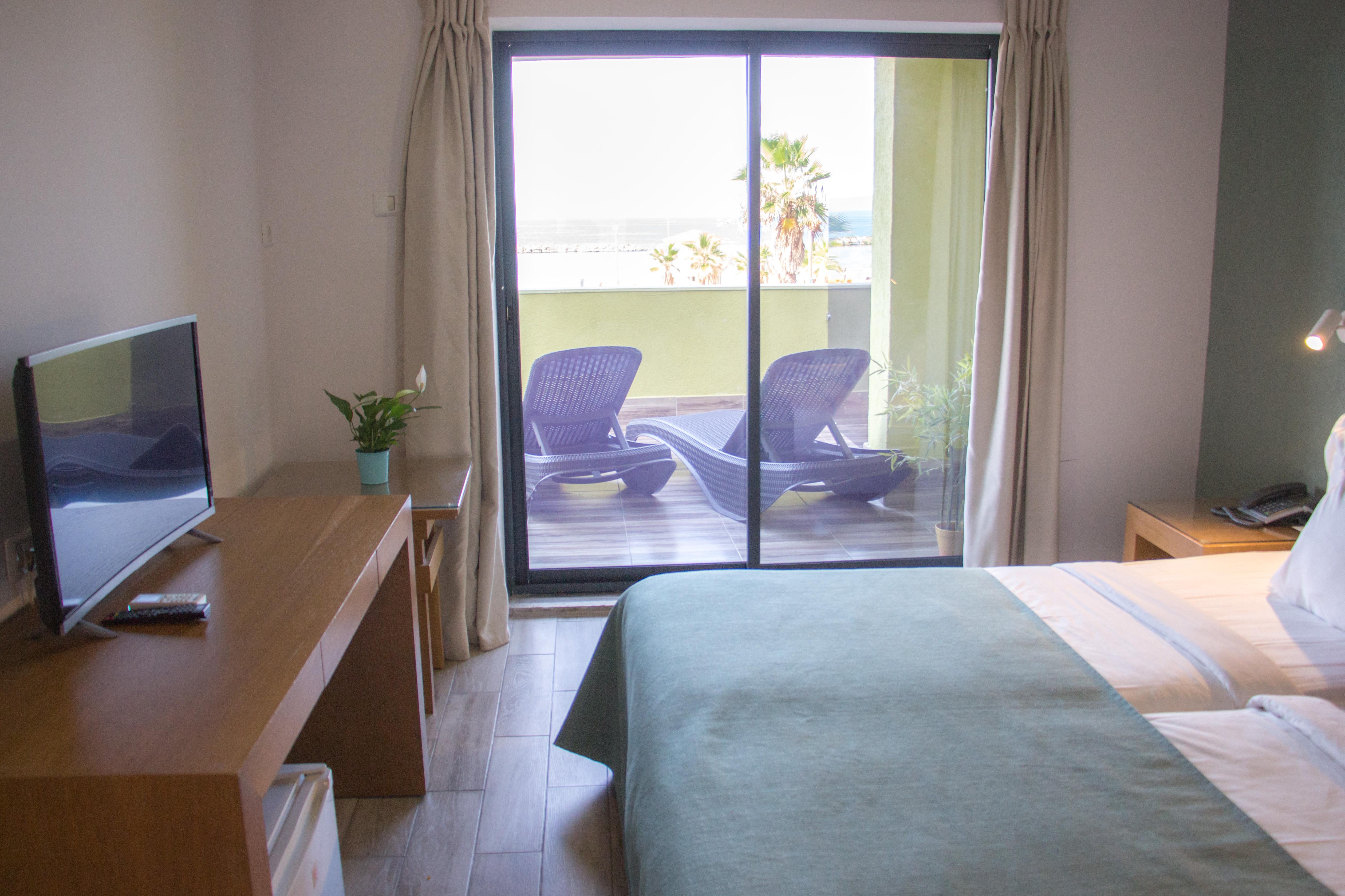 Golden Beach Hotel Tel Aviv Exterior photo